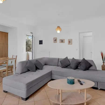 Apartment Elaia 1